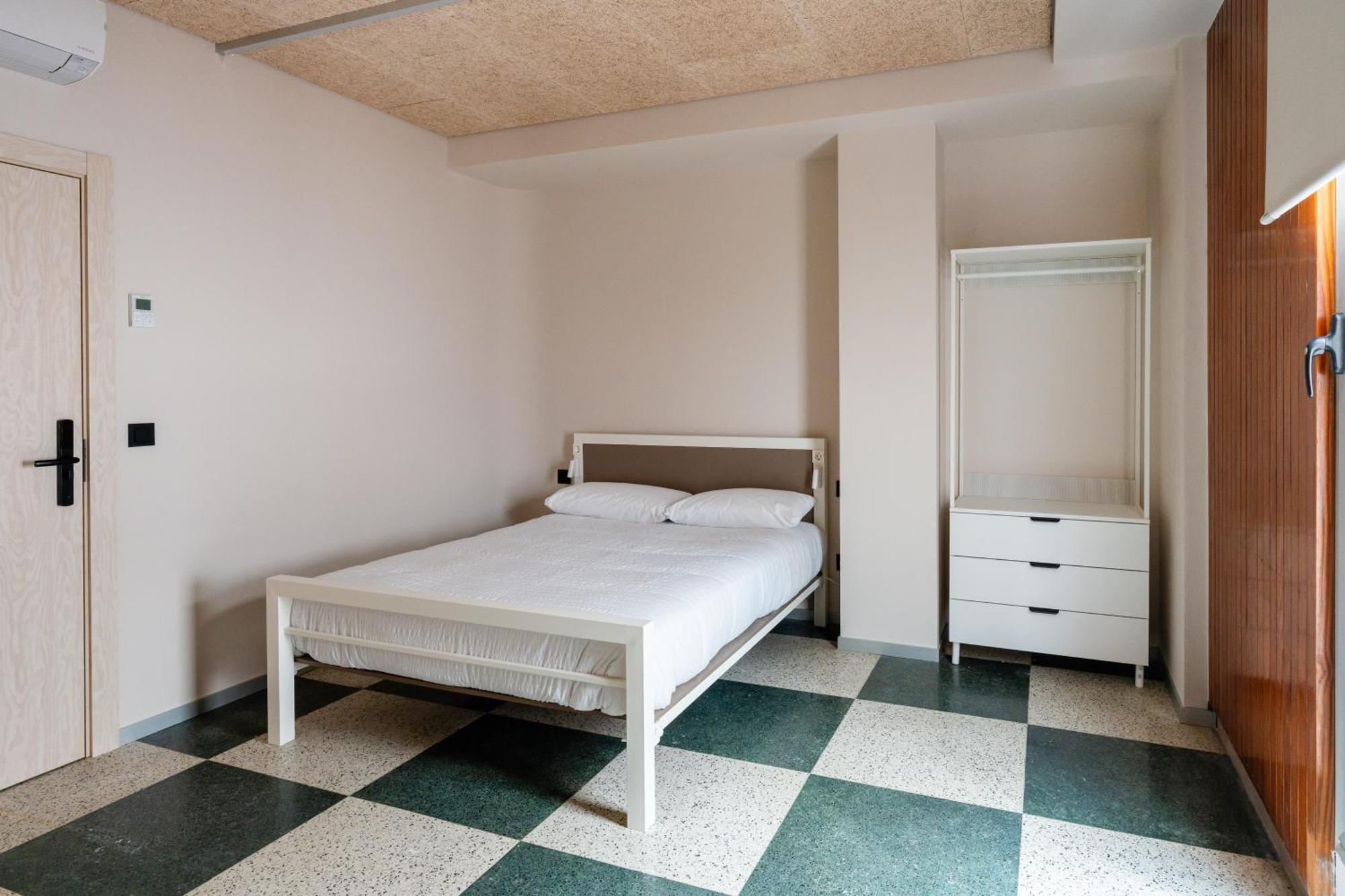 בילבאו Lamia Bbk Women Hostel-Solo Mujeres מראה חיצוני תמונה